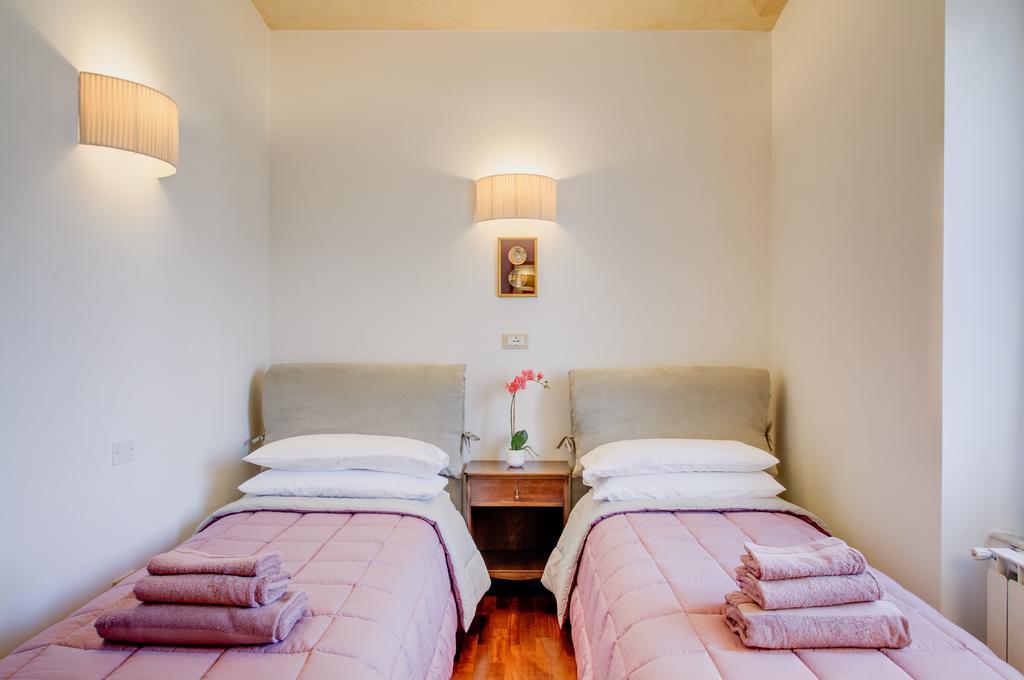 Mecenate 69 Suite Arezzo Phòng bức ảnh